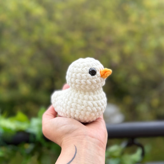 Peluche Petit Canard au Crochet Fait Main | Moonlit Makings