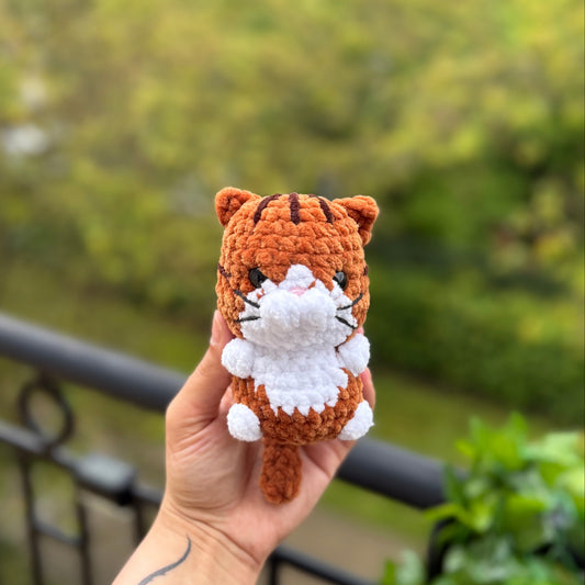 Peluche Petit Chat au Crochet Fait Main | Moonlit Makings