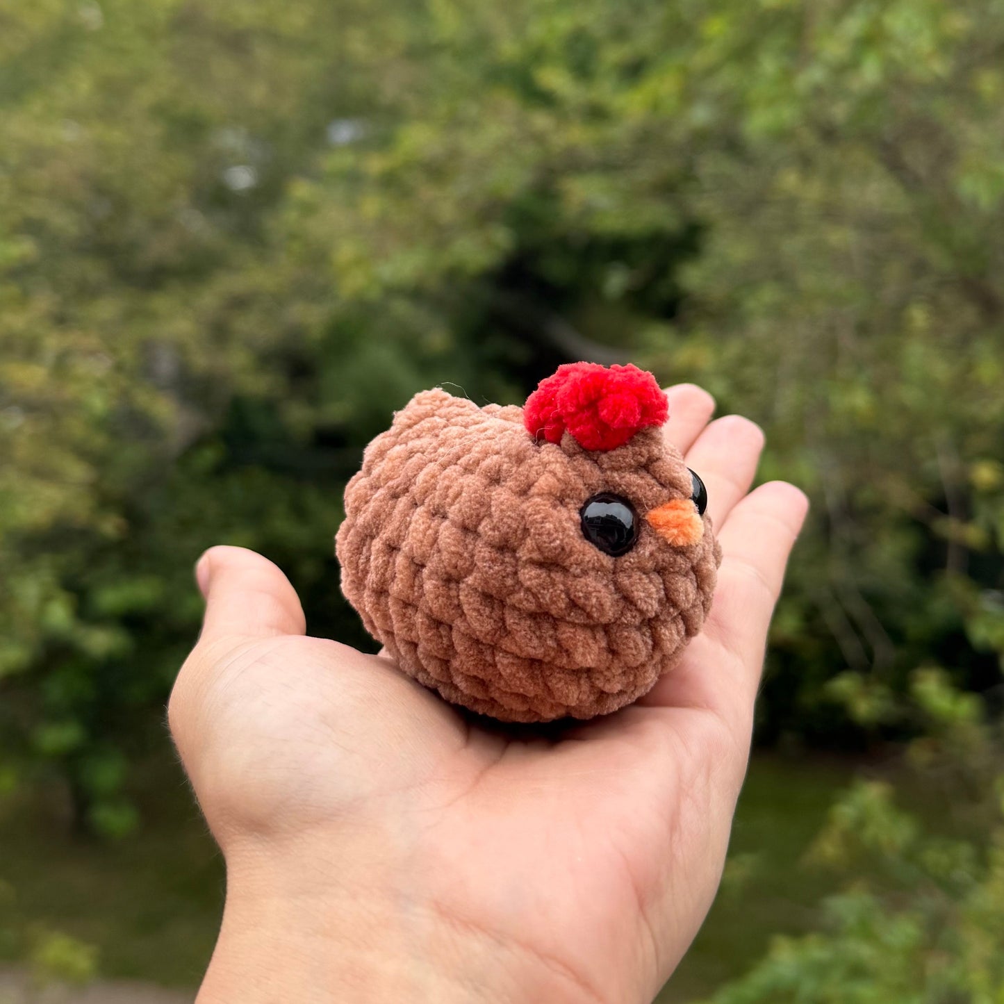 Peluche Petite Poule au Crochet Fait Main | Moonlit Makings