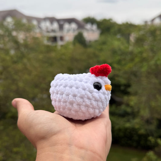 Peluche Petite Poule au Crochet Fait Main | Moonlit Makings