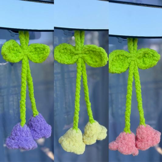 Grande Décoration de rétroviseur Tulipe au Crochet Fait Main | Moonlit Makings